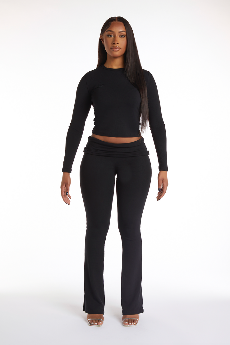 ‘MONET’ Fold Over in Jet (PRE-ORDER)