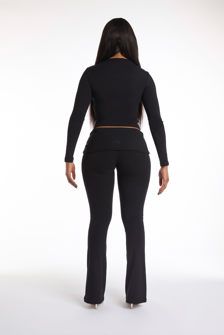 ‘MONET’ Fold Over in Jet (PRE-ORDER)